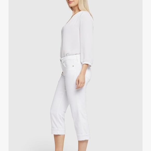 NWT NYDJ Marilyn Straight Cuff Cropped Slimming Jeans Size 4 Capri Denim White - Picture 2 of 8